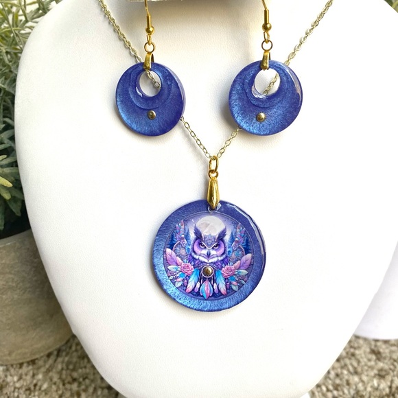 Handmade Resin Purple Owl Jewelry Set – Boho Spirit Animal Jewelry - Picture 2 of 5